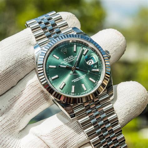 Τιμές για Rolex Datejust 41 στην Chrono24